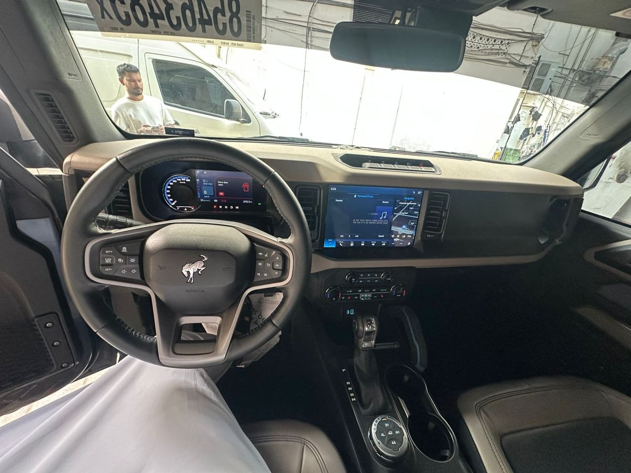 Ford Bronco Badlands 2.7L