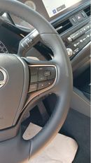 لكزس ES 300 Lexus ES300h 2.5L Hybrid, Sedan, Model 2023