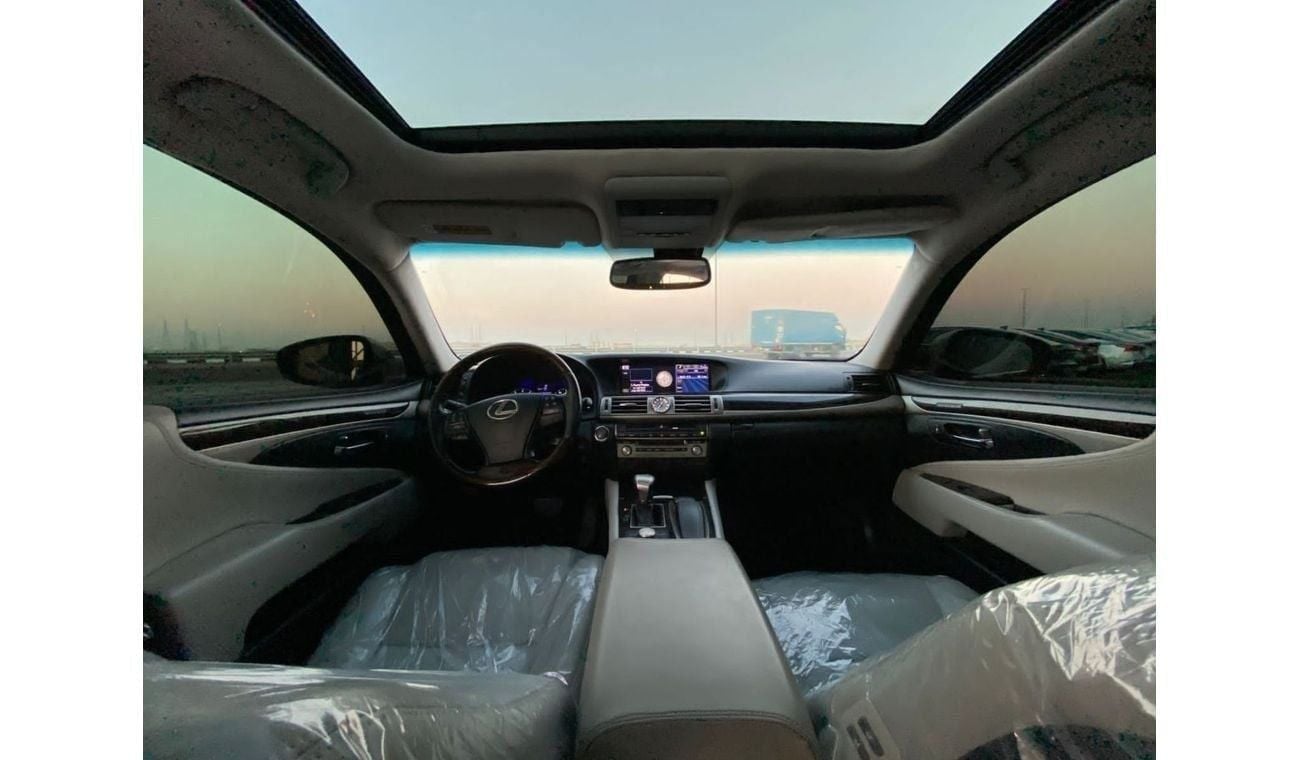 لكزس LS 460 Premier LWB 4.6L (382 HP)