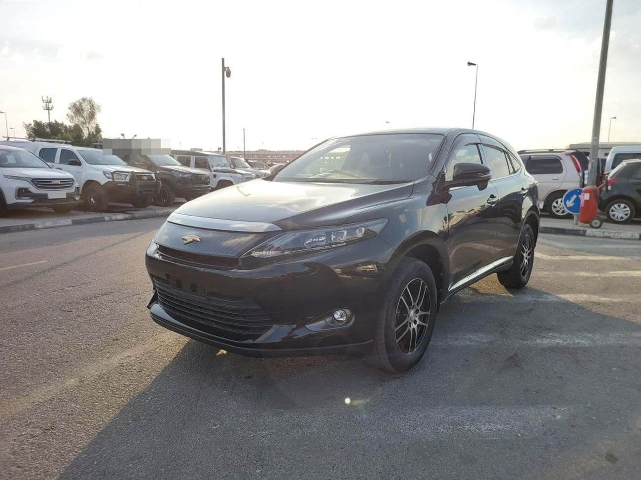 Toyota Harrier TOYOTA HARRIER SUV RHD 2016 MODEL 2.0 L PETROL AUTOMATIC(PM89761)