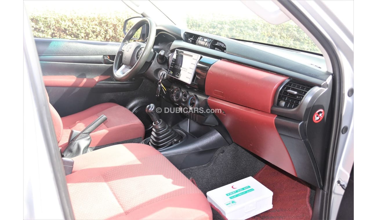 تويوتا هيلوكس GLX تويوتا هايلكس 2017 خليجي فورويل جير عادي