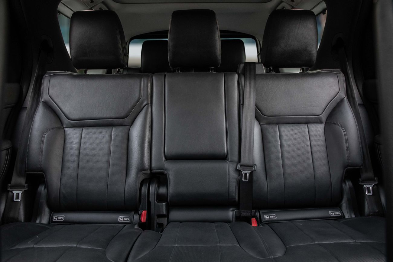 لاند روفر دسكفري Discovery HSE | 2,350 P.M | 0% Downpayment | WARRANTY | PRISTINE