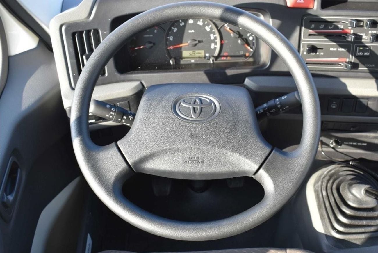 تويوتا كوستر TOYOTA COASTER 23 STR BUS 4.2L DIESEL MT 2026 GCC