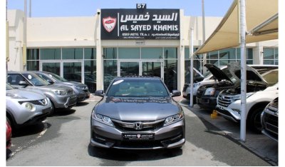 Honda Accord Coupe ACCIDENTS FREE - GCC - COUPE - V4 - 2017 - PERFECT CONDITION INSIDE OUT