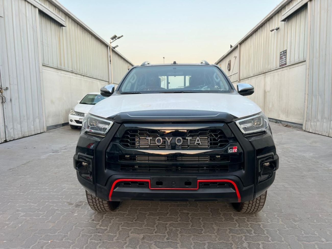 Toyota Hilux GR SPORT TOYOTA HILUX 2.4L DIESEL 4X4 FULL OPTION MY 2026