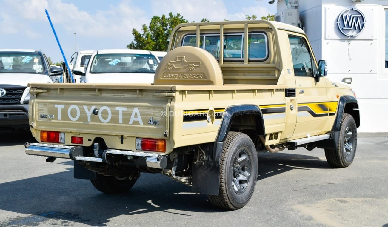 Toyota Land Cruiser Pick Up 4.0L V6 Petrol Single Cabin  with Difflock