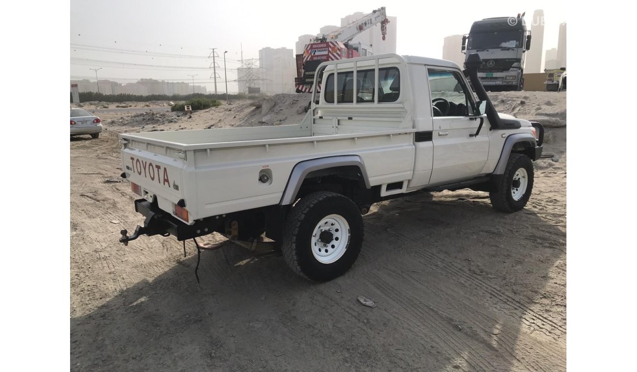 Toyota Land Cruiser Pick Up DIESEL SINGLE CAB 2019 4.5 L RIGHT HAND DRIVE