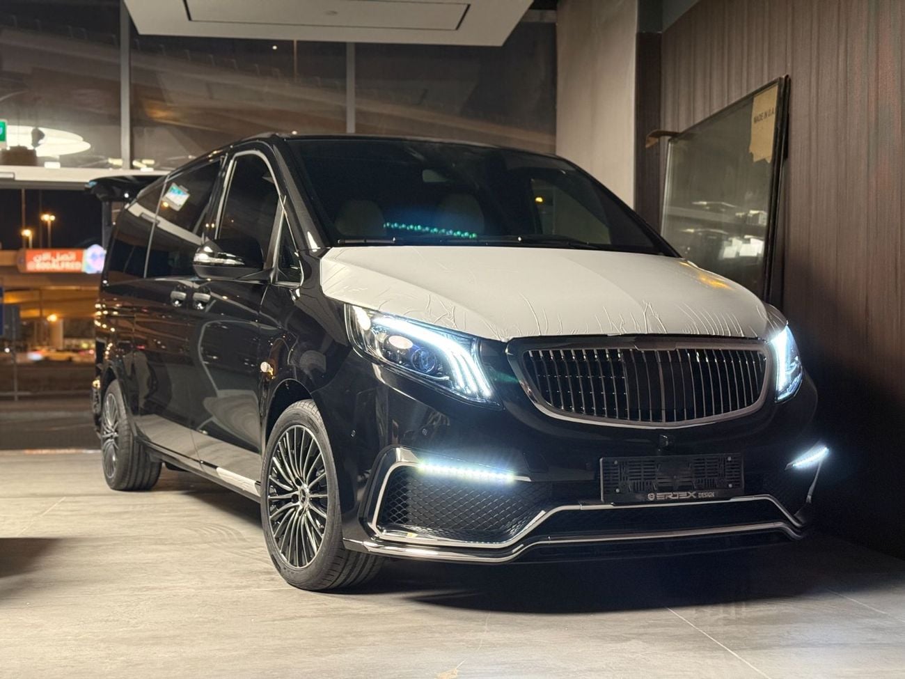 Mercedes Benz Vito TOURER SELECT ERTEX LUXURY CAR DESIGN CO. - 35th YEAR GEOMETRIC