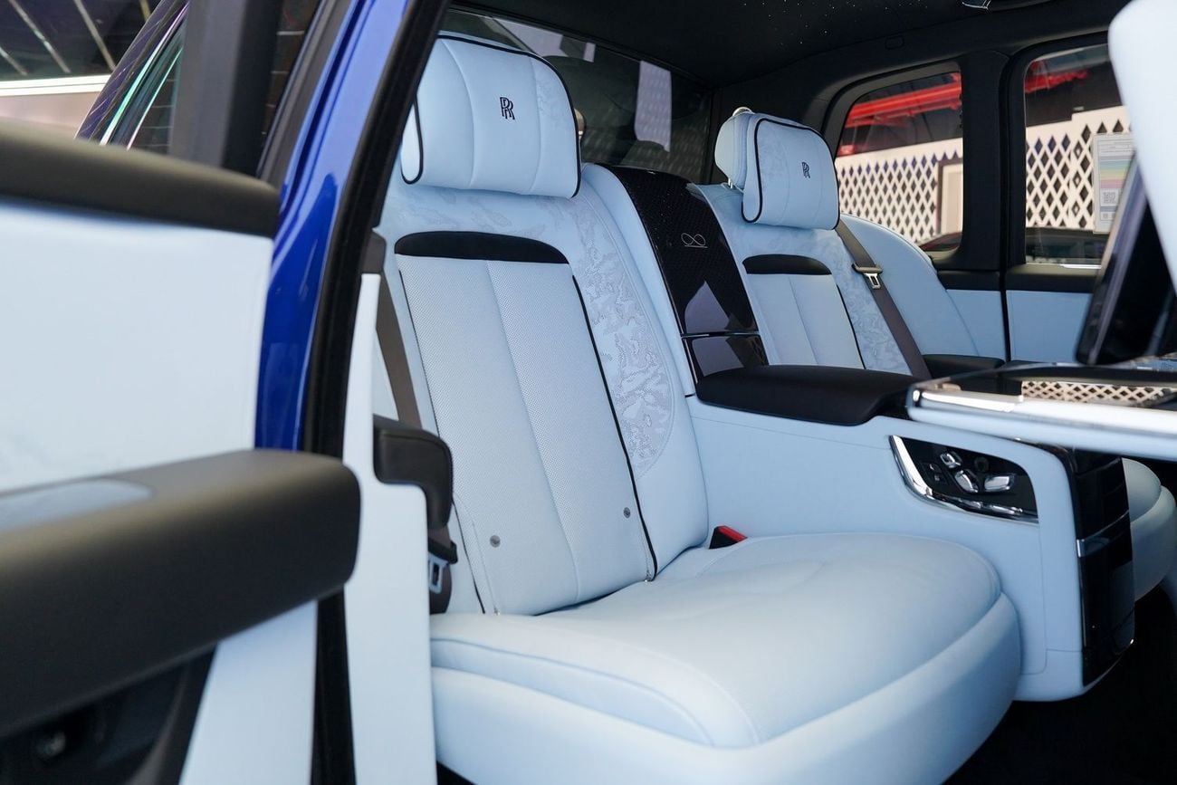 رولز رويس كولينان BLACK BADGE