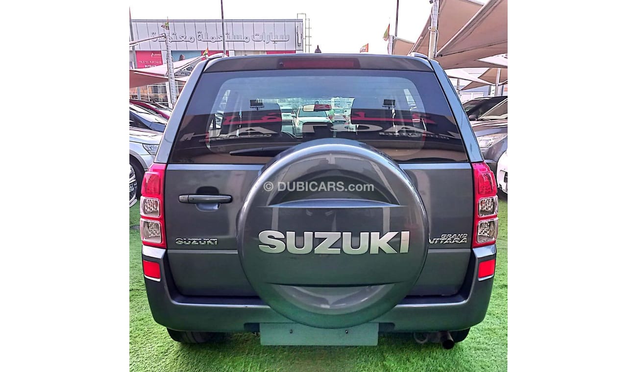 Suzuki Grand Vitara 4 cylinder, Gulf model, 2008, paint, agency, agency checks, cruise control, cruise control, in excel