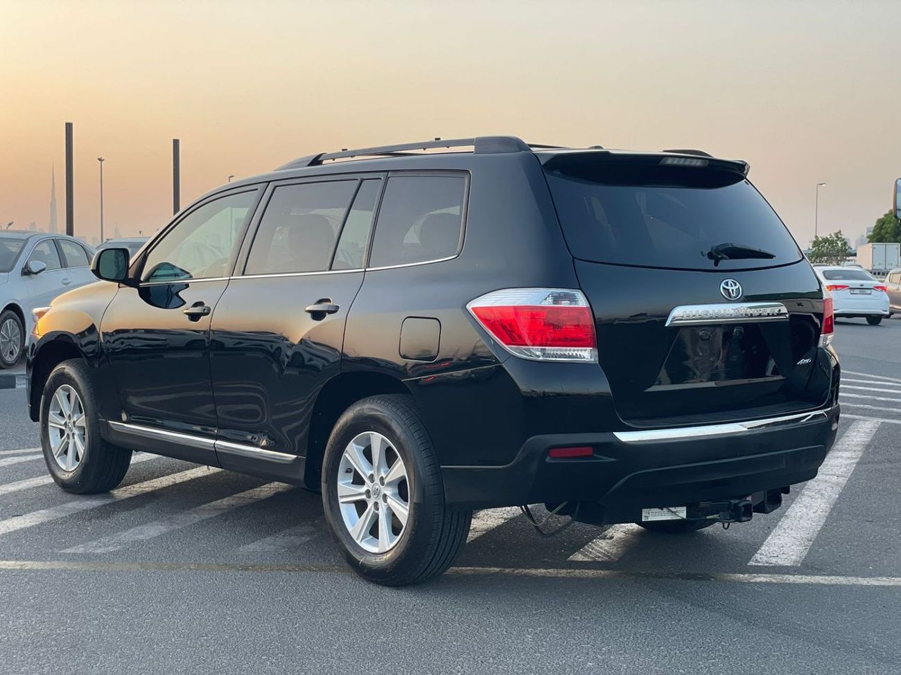 Toyota Highlander 2011 Toyota Highlander MidOption+ Electric Seats & Rear CAM - 7 Seater 3.5L V6 - 4x4 AWD - 79,000 Mi