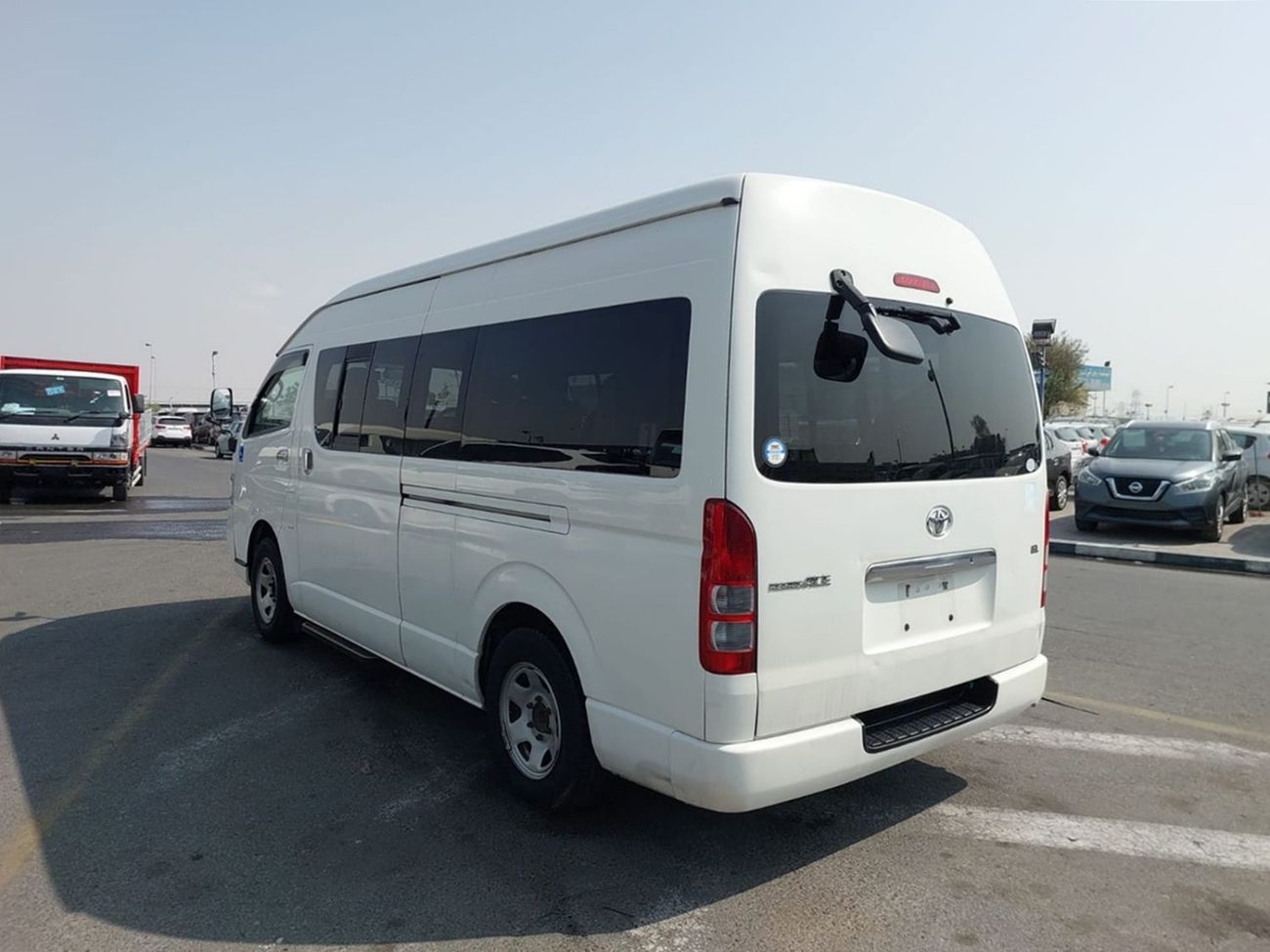 Toyota Hiace (RAMADAN OFFER) TOYOTA HIACE VAN RHD 2007 MODEL 2.7 L PETROL AUTOMATIC(PM19814)