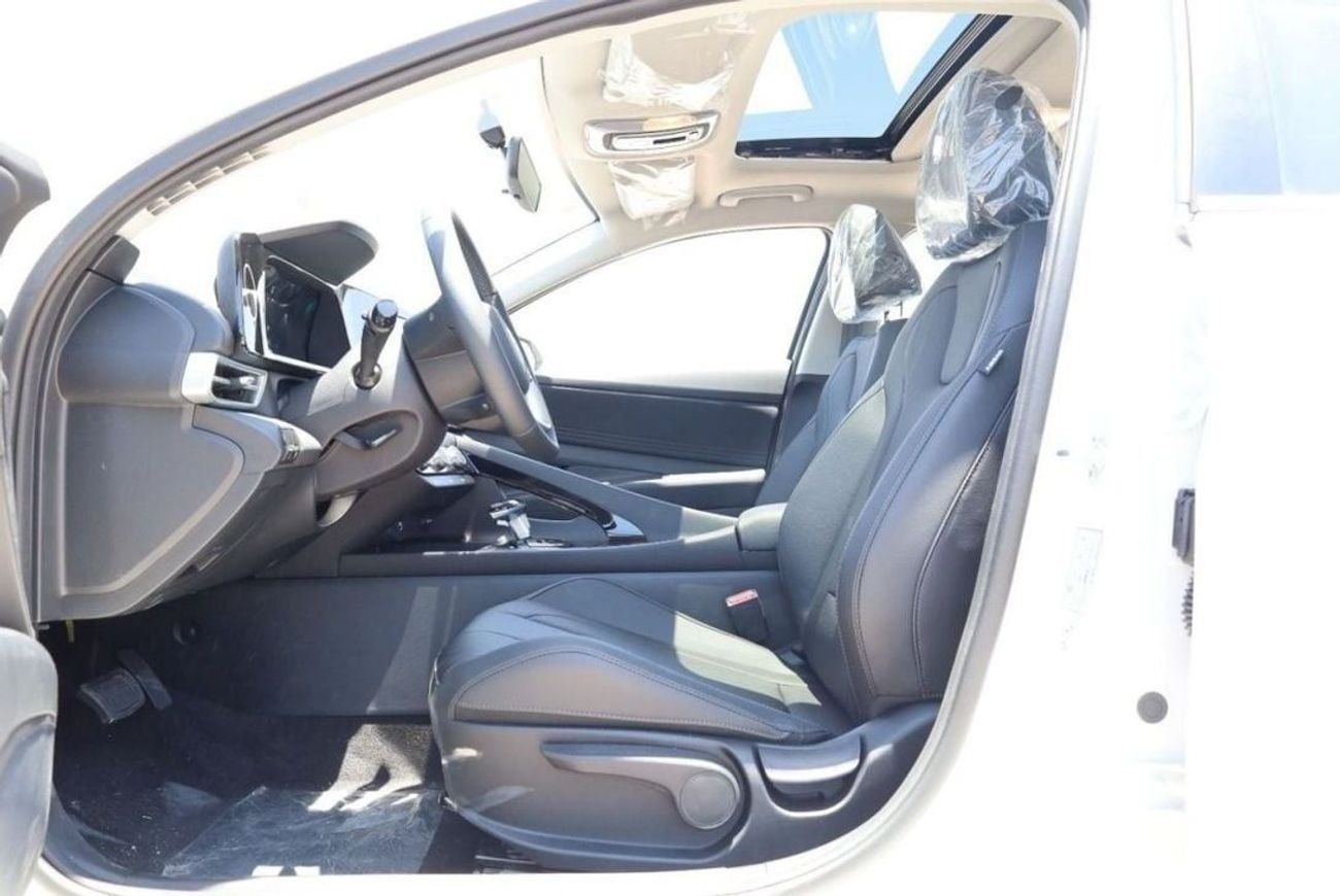 هيونداي إلانترا HYUNDAI_ELANTRA_GLX_1.5L_2024_FULL_OPTIONS