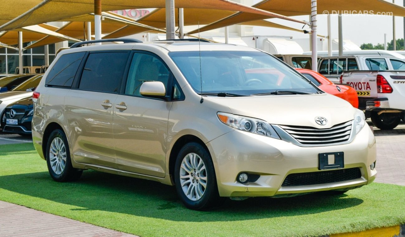 Toyota Sienna XLE