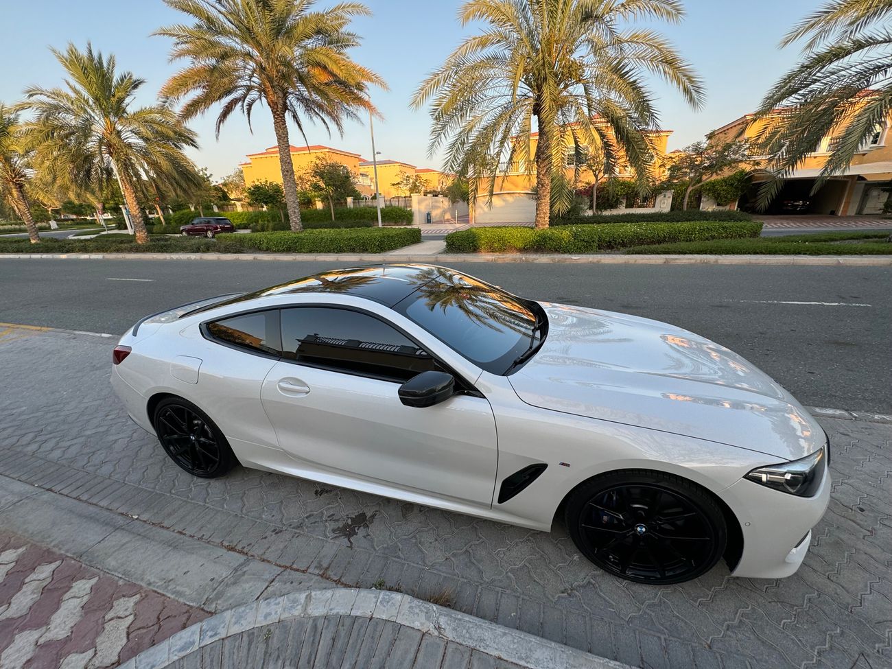 بي أم دبليو M850i