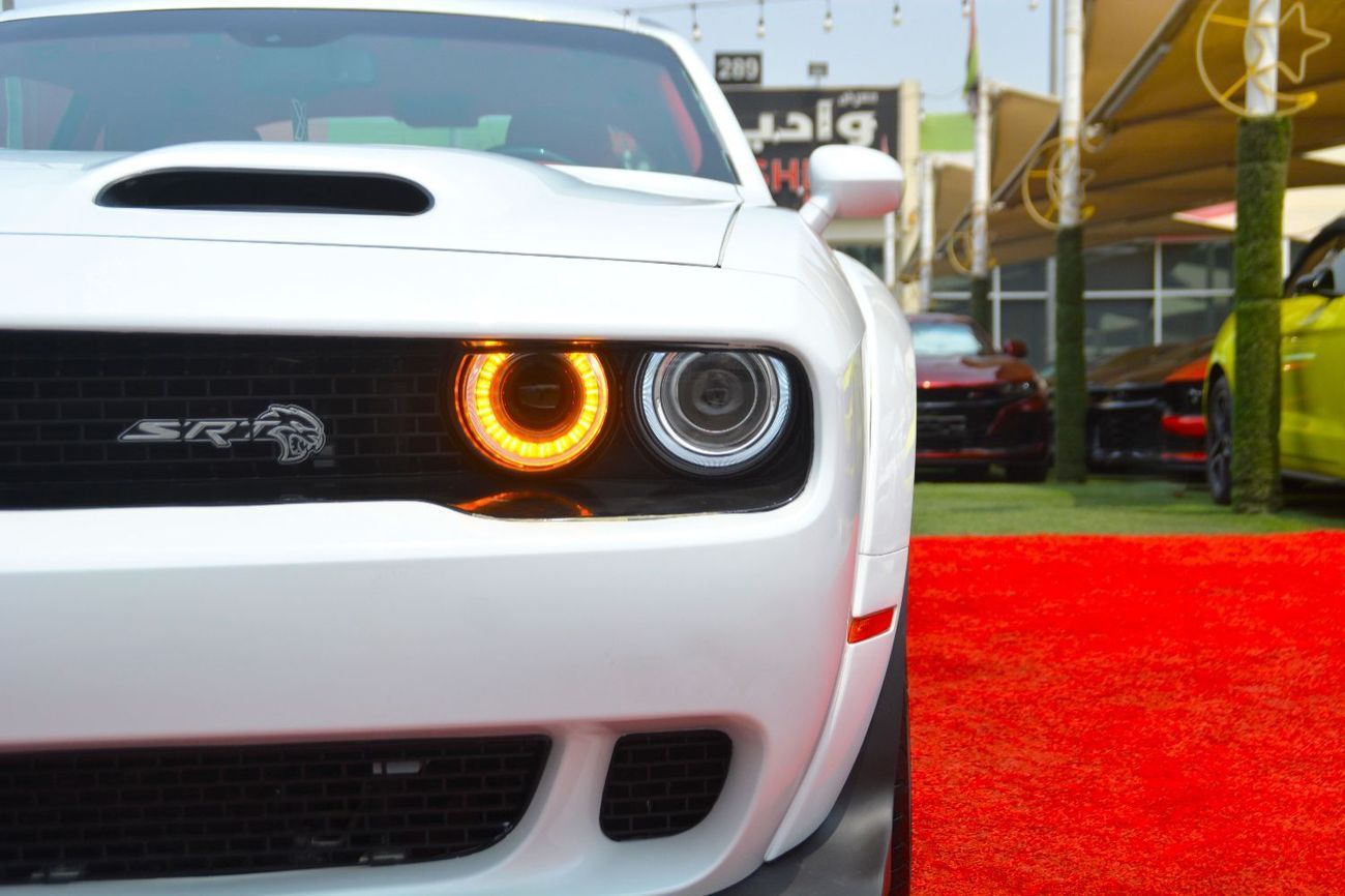 Dodge Challenger GT 3.6L DOUBLE COLOR BLACK & WHITE