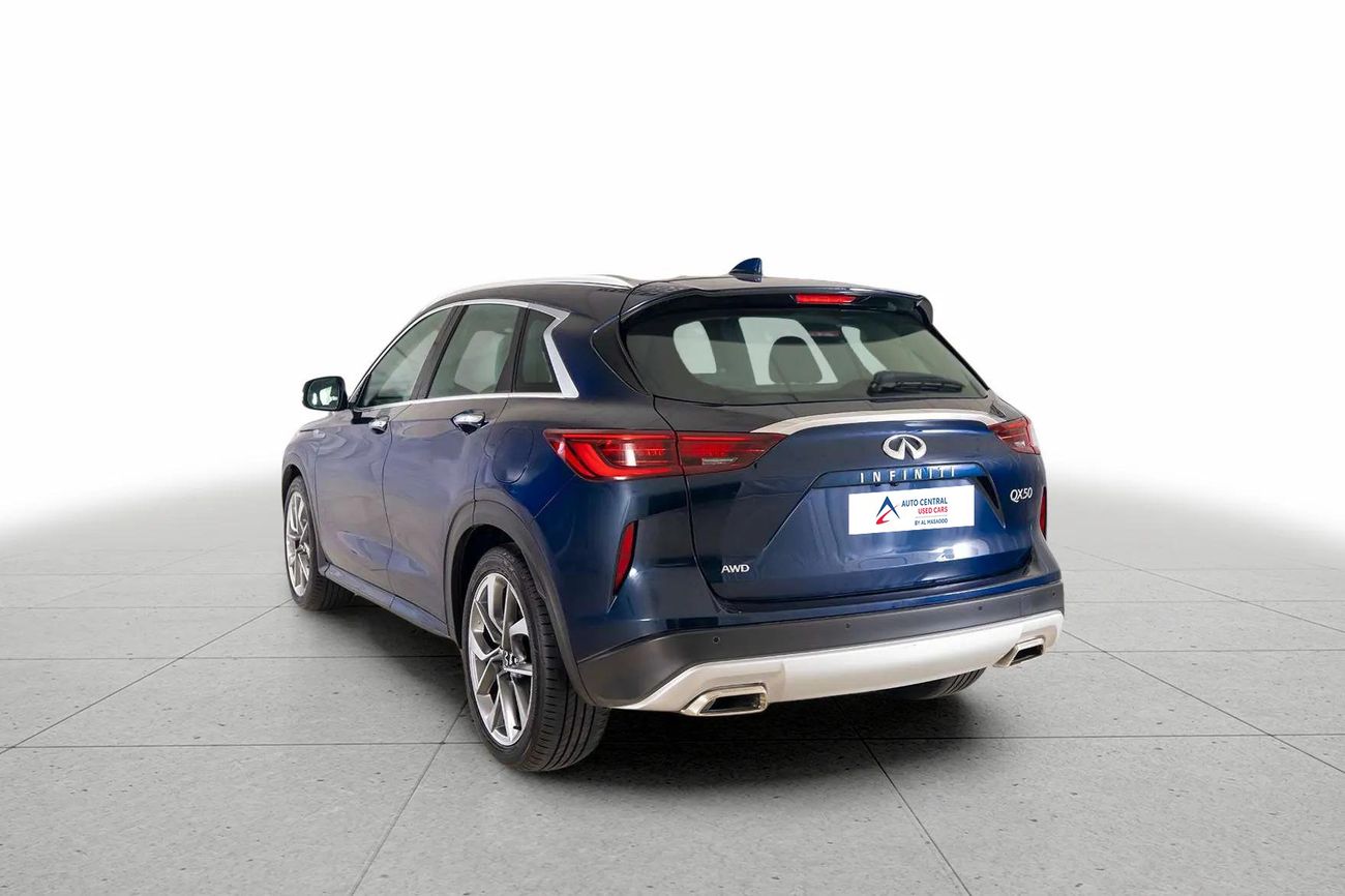 إنفينيتي QX50 LUXE 2.0