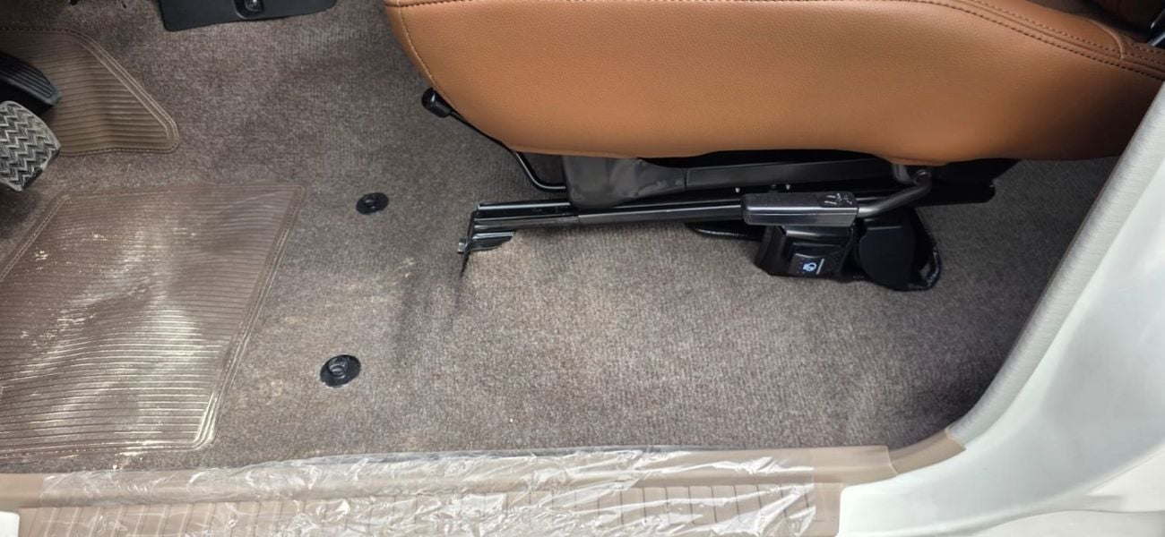 تويوتا لاند كروزر 70 2.8 DIESEL FULL OPTION