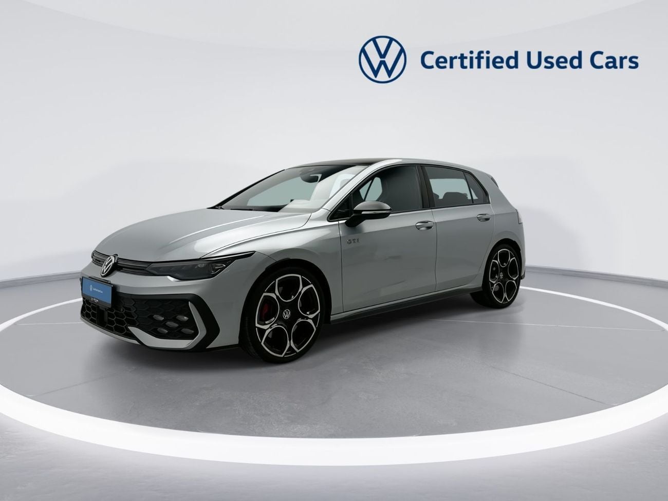 فولكس واجن جولف GTI Fabric++ 2L | Ex-Demo | Black Edition | Queenstown 19" Diamond-Cut Alloys | Performance Hatchback |