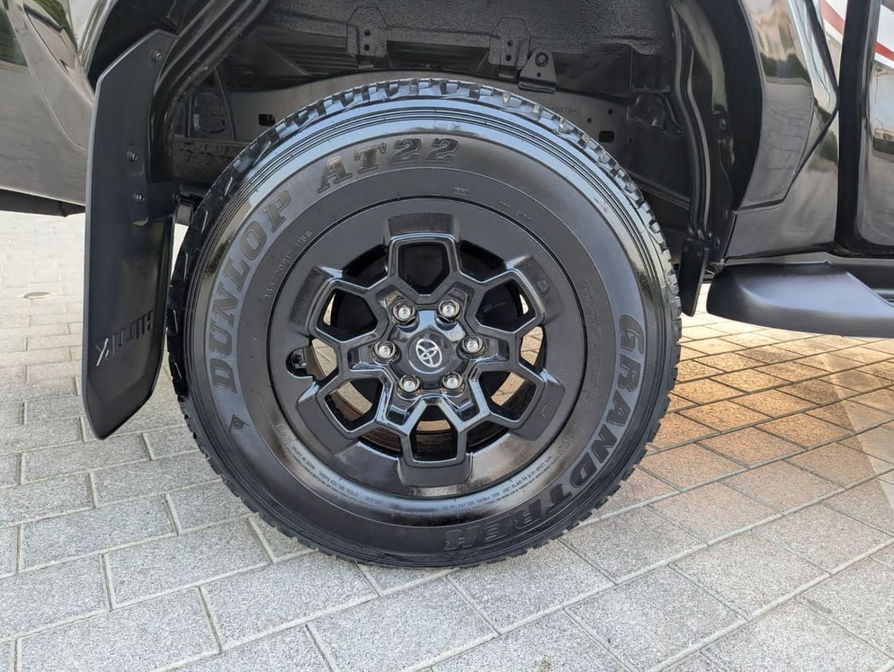 Toyota Hilux GLX 2020 Toyota Hilux GR Sport GCC Specs Facelifted 2025 4x4 V4 2.7L Well-maintained