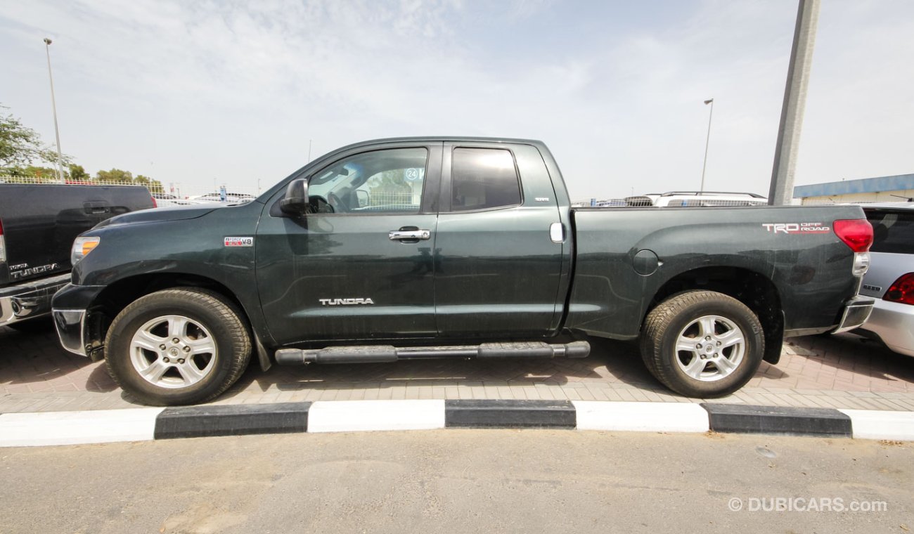 Toyota Tundra 5.7L SR5