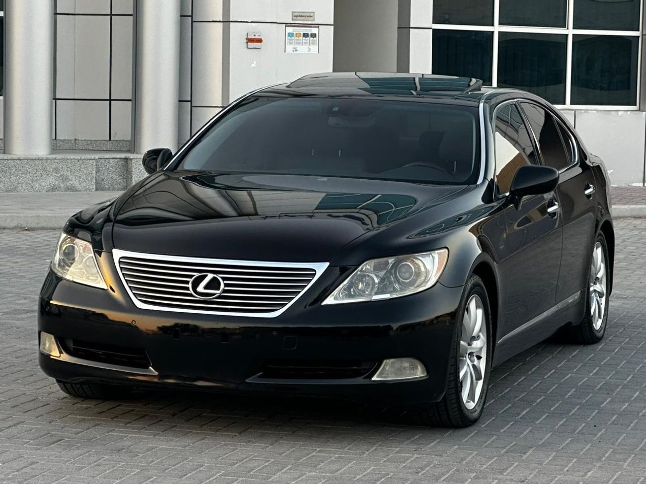 Lexus LS460