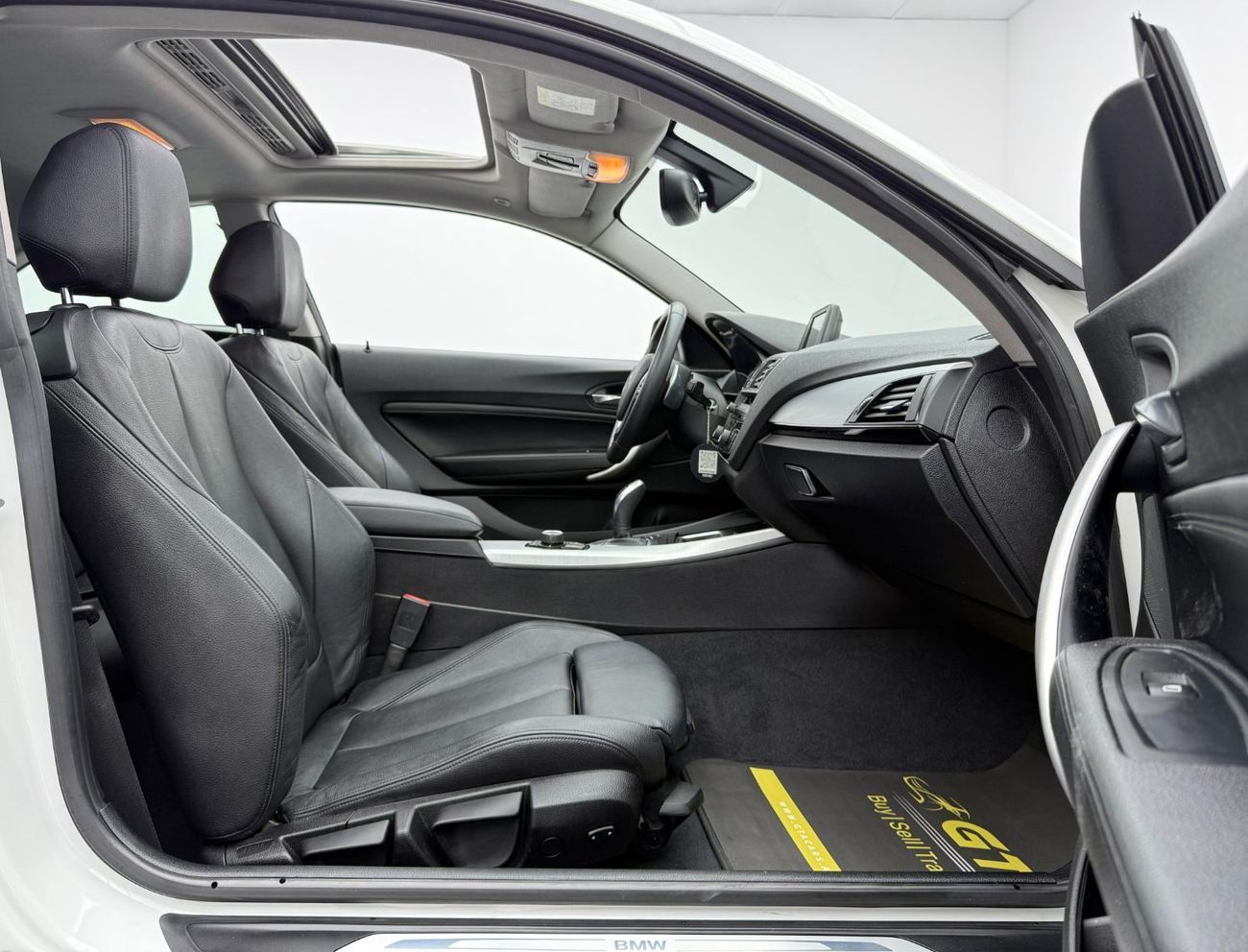 BMW 220i sport Line 2.0L 2016 BMW 220i Sportline, Full Service History, Excellent Condition, GCC