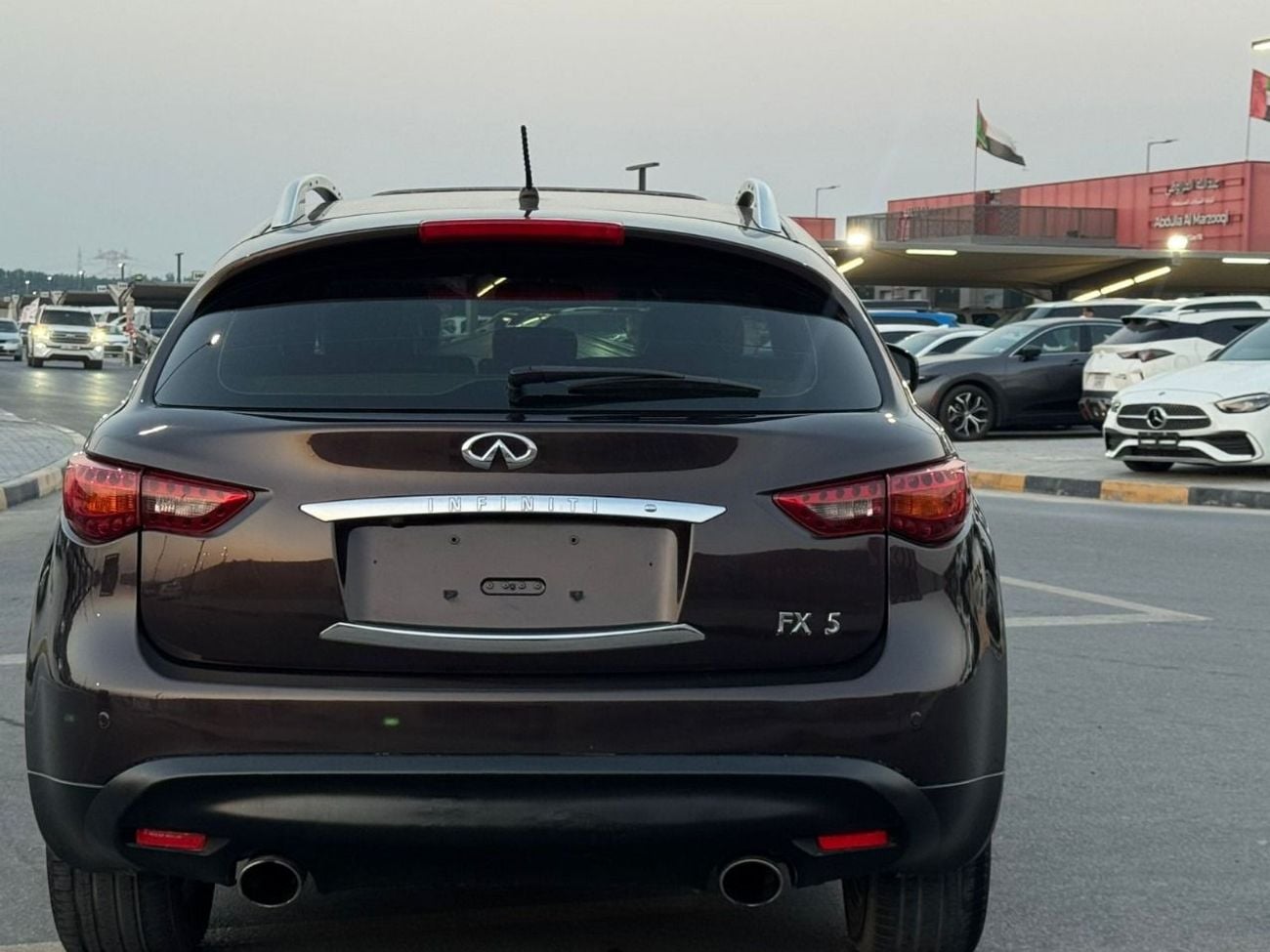 Infiniti FX35 Full option with sunroof