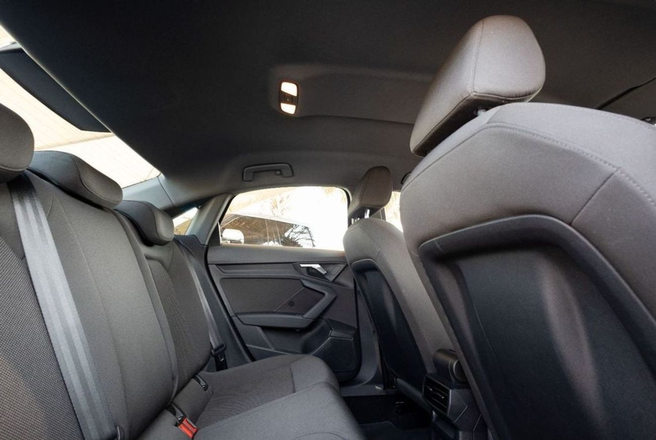 أودي A3 35 TFSI 1.4L Audi A3 35TFSI 2021 GCC under Warranty with Flexible Down-Payment.