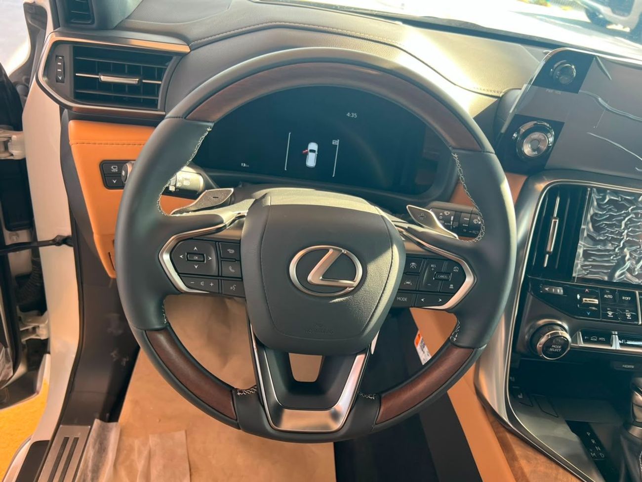 Lexus LX600 SIGNATURE