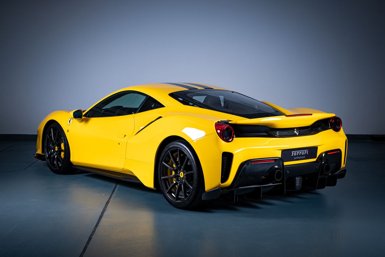 Ferrari 488 Pista