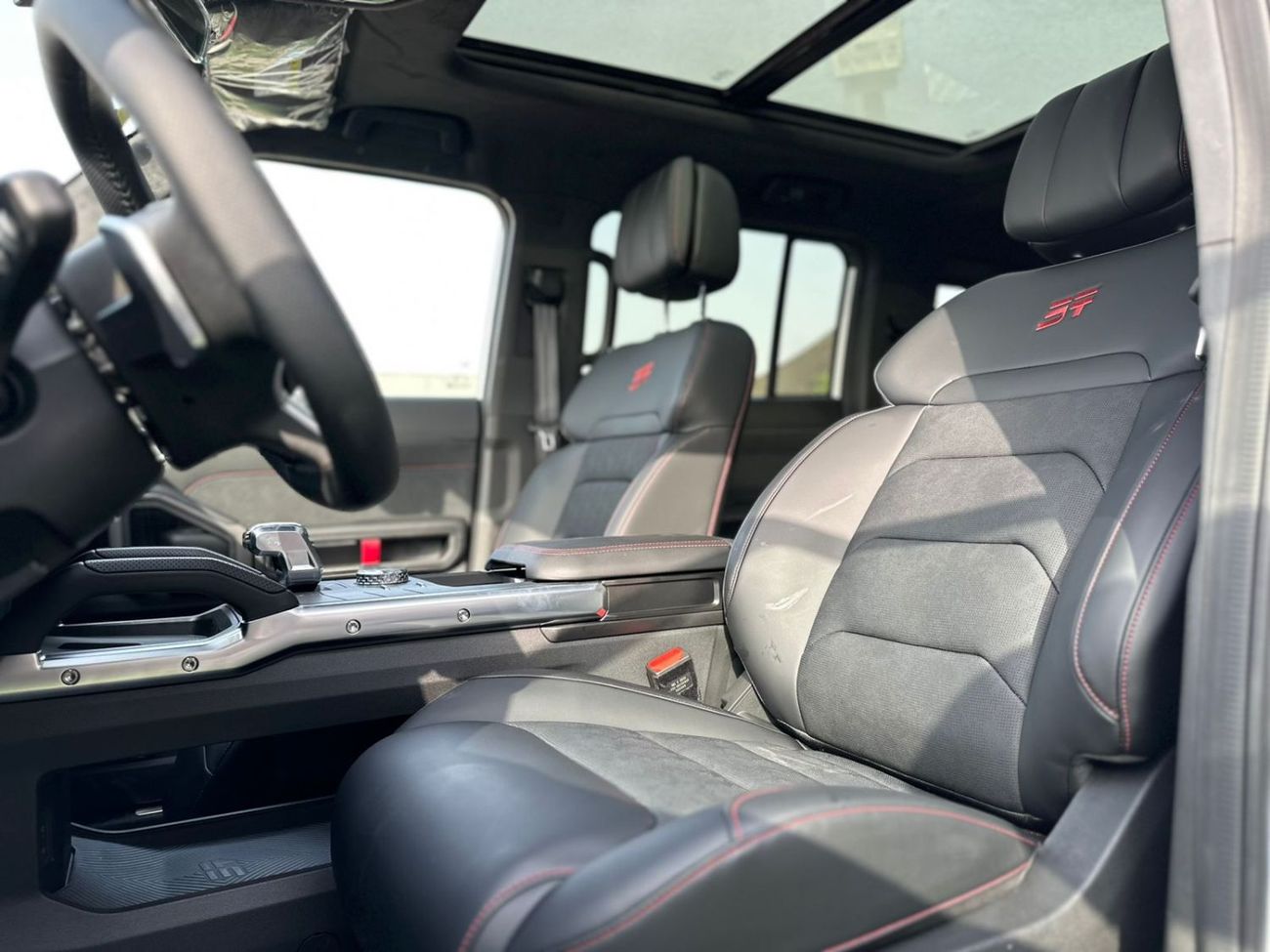 Jetour T2 Luxury JETOUR T2 4WD CONQUEST PRO TRAVEL+ 2.0L TURBO FULL OPTION A/T MODEL 2025