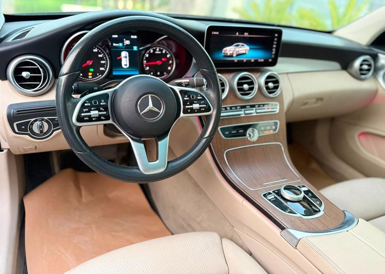 مرسيدس بنز C 300 STD (NON GCC)