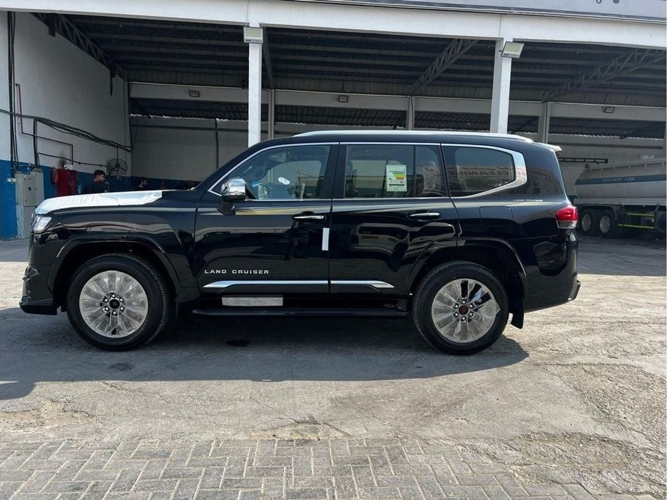 Toyota Land Cruiser 3.5L VXR FULL OPTION 2024