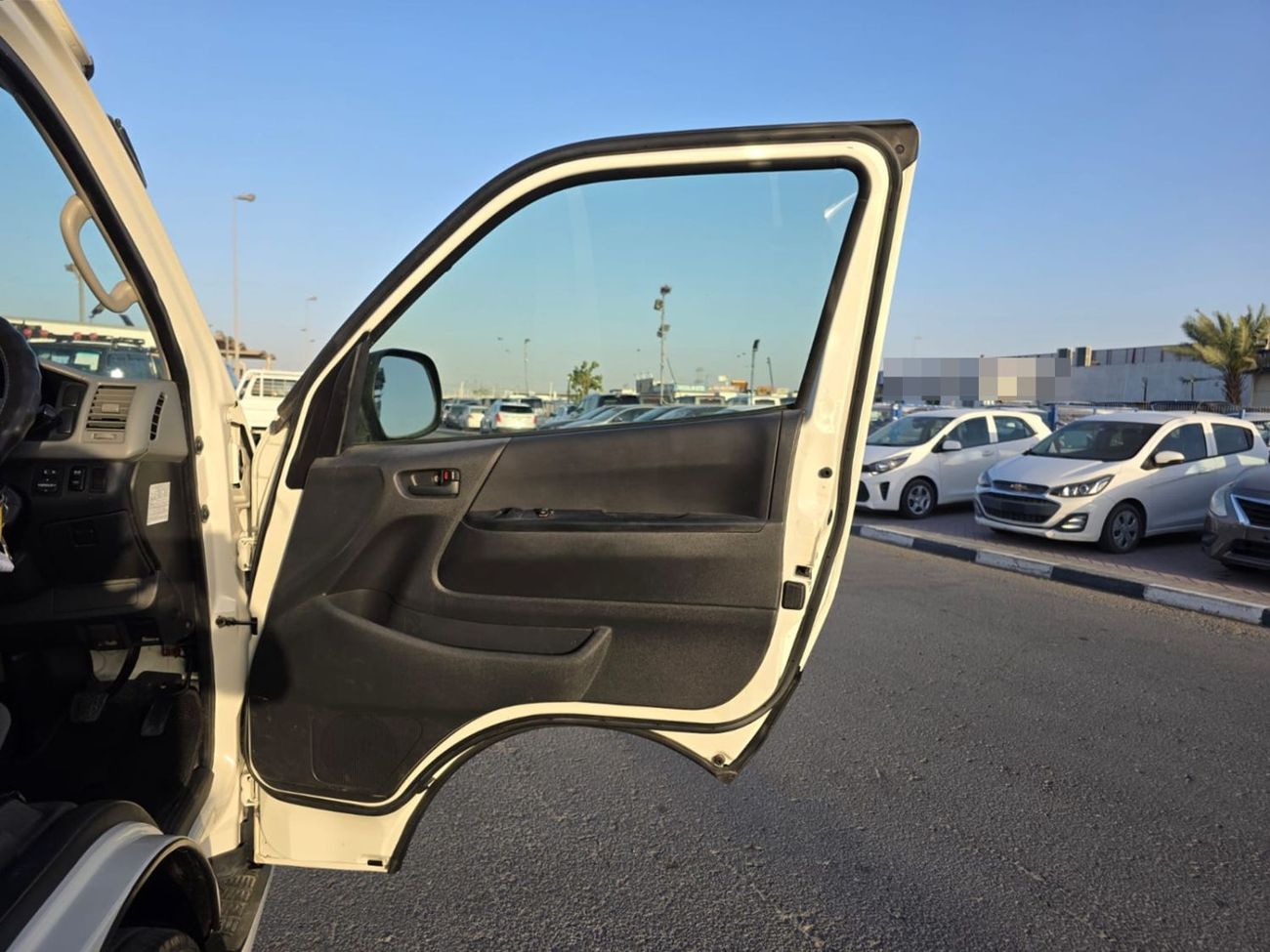 Toyota Hiace TOYOTA HIACE COMMUTER VAN RHD 2013 MODEL 3.0 L DIESEL MANUAL(PM10868)