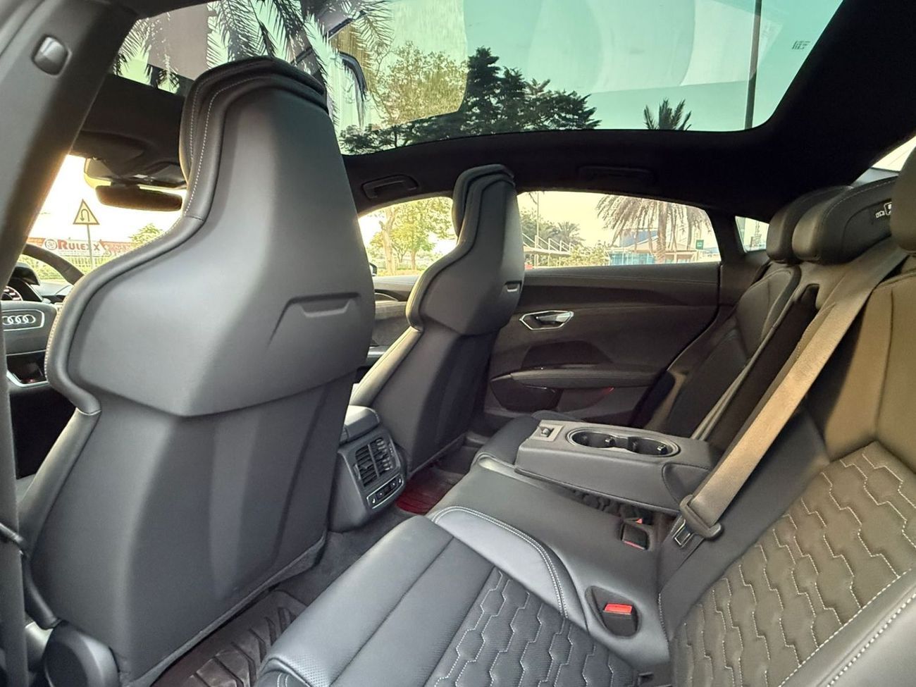 أودي اي ترون GT RS