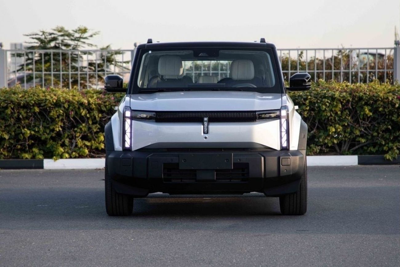 Chery iCar 03 2024 ICAR EQ3 V3 High Performance 4WD - Silver inside White | Export price