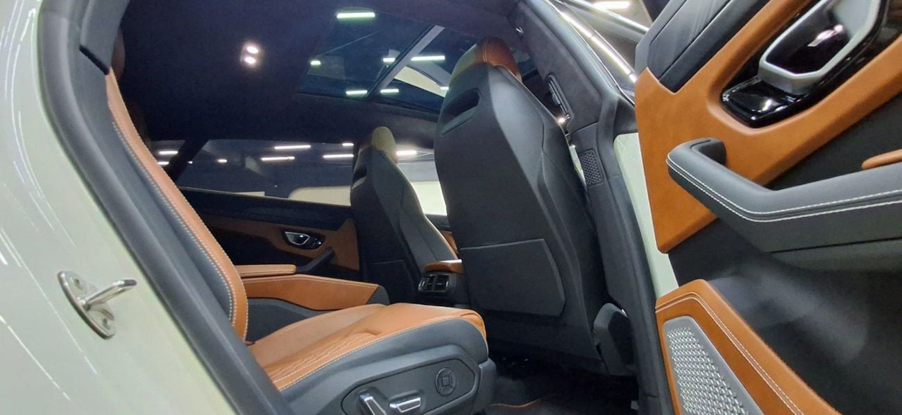 Lamborghini Urus PERFORMANTE Besboke Edition AD PERSONAM