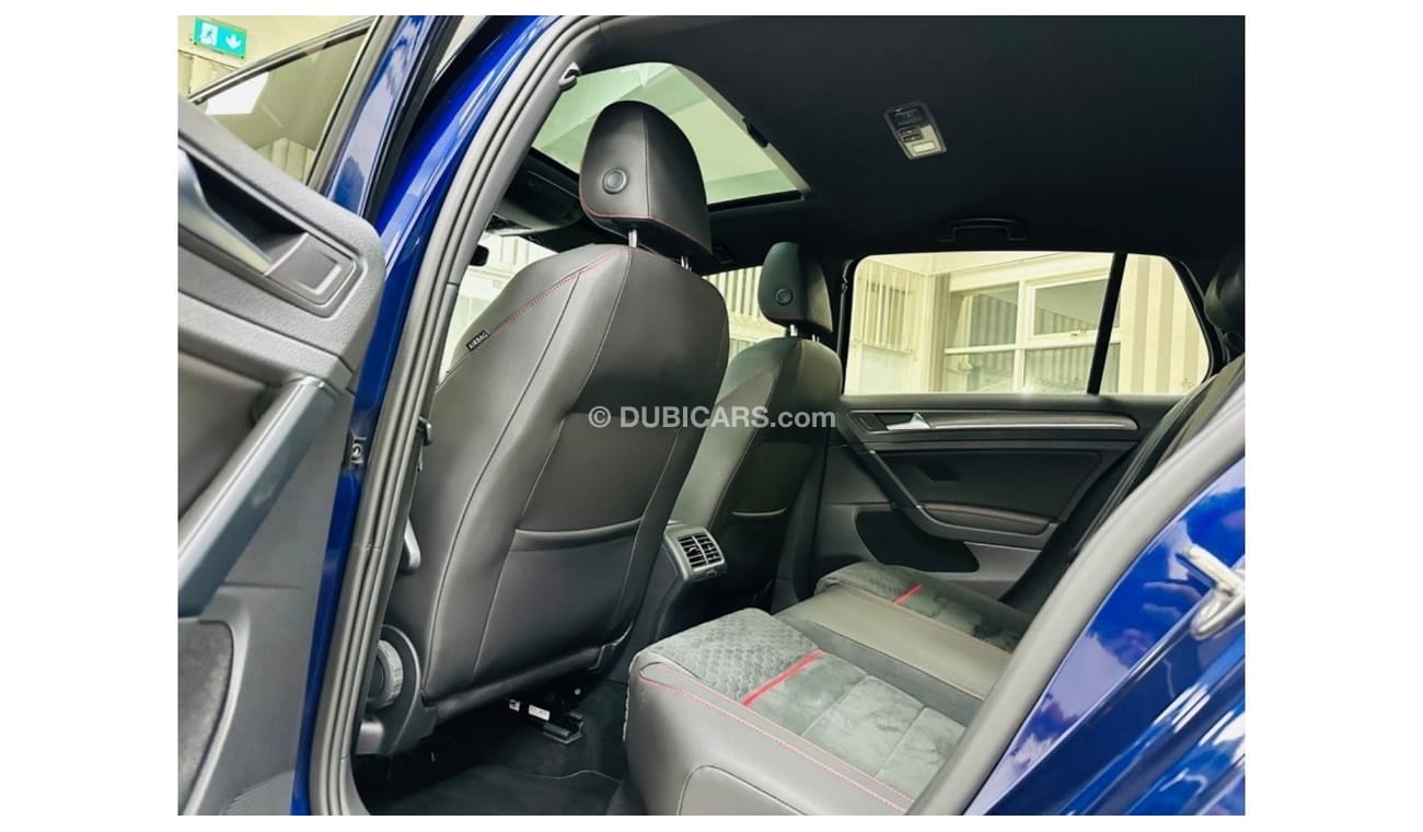 Volkswagen Golf GTI P1 GCC .. Original Paint .. Perfect Condition .. Club .. Panoramic Roof ..