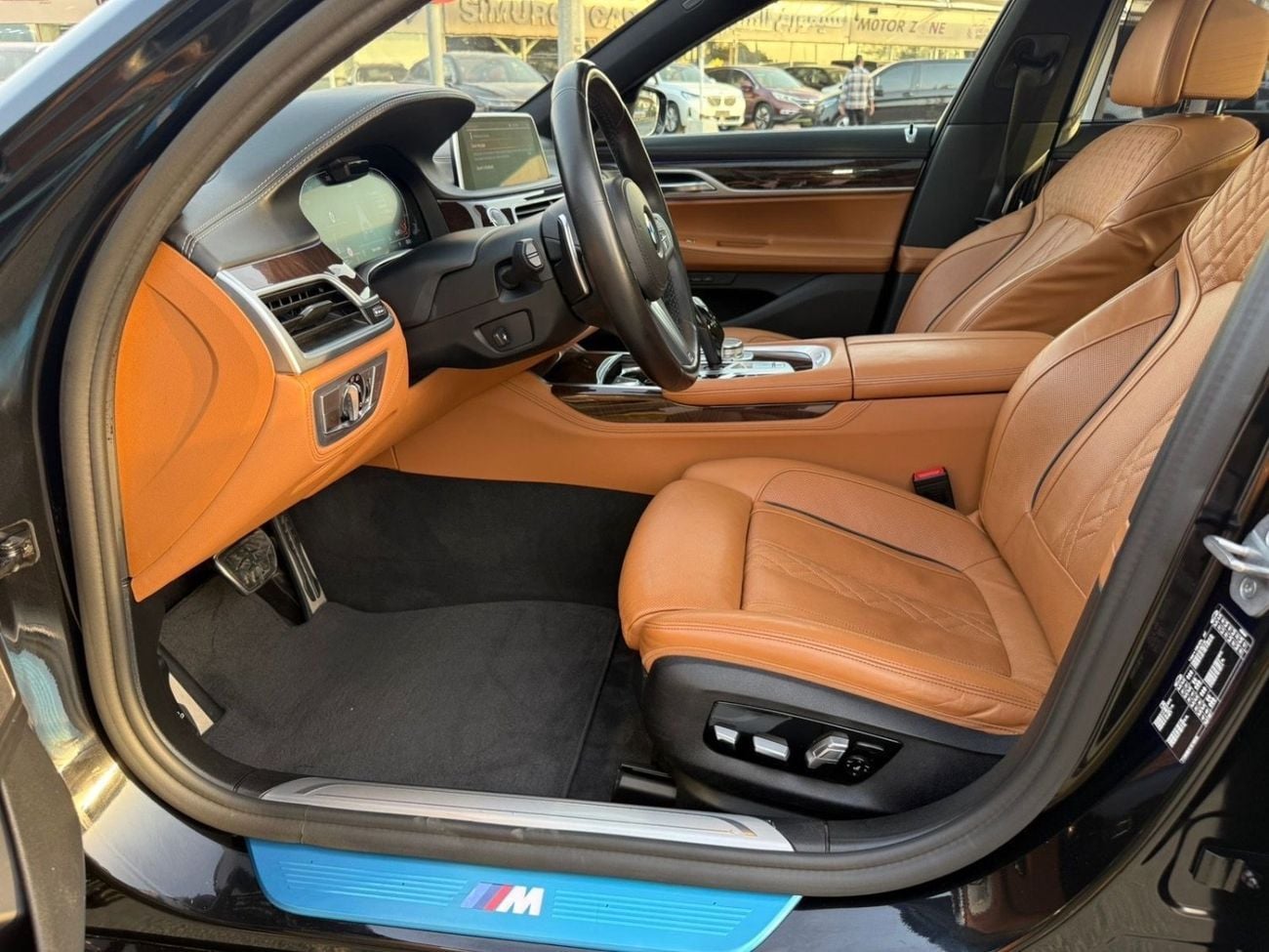 بي أم دبليو 730Li Exclusive 2.0L