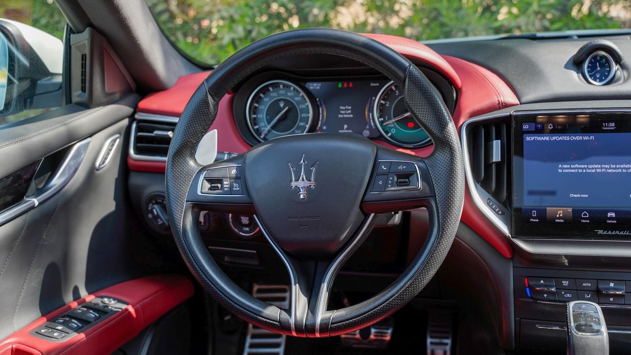 Maserati Ghibli Modena  3.0L