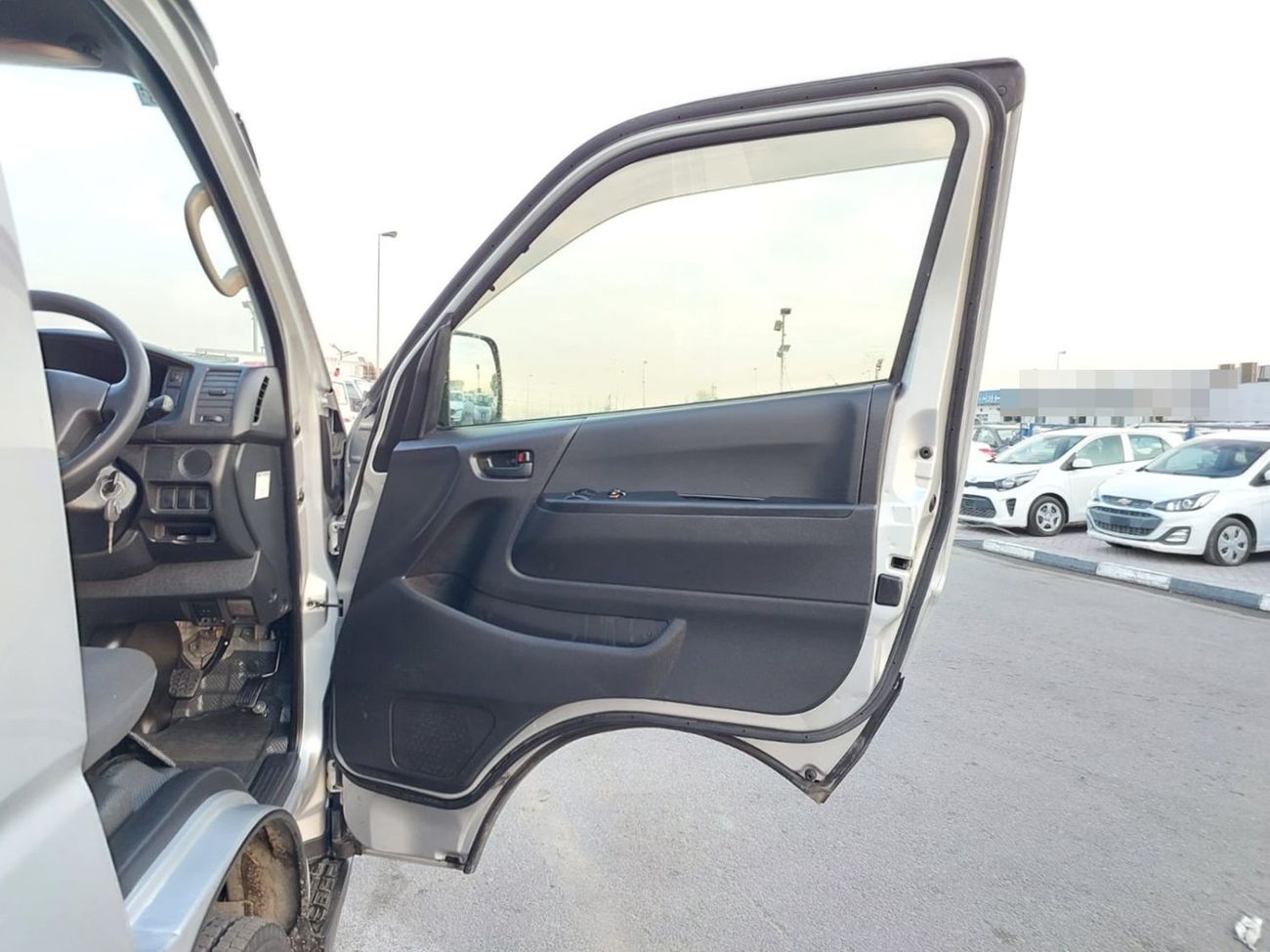 Toyota Hiace TOYOTA HIACE VAN RHD 2014 MODEL 3.0 L DIESEL AUTOMATIC(PM74812)