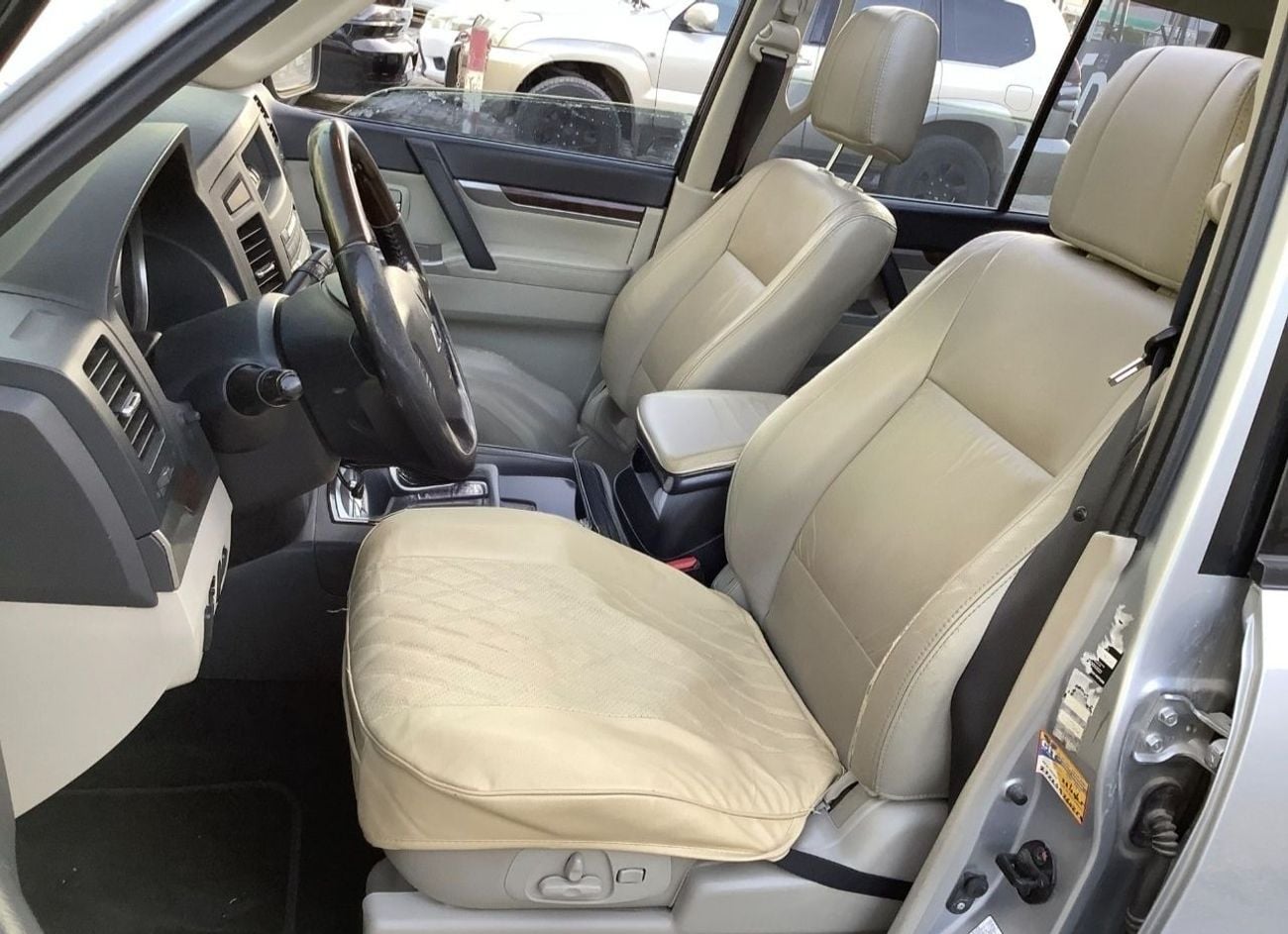 Mitsubishi Pajero GLS 3.5L (189 HP)