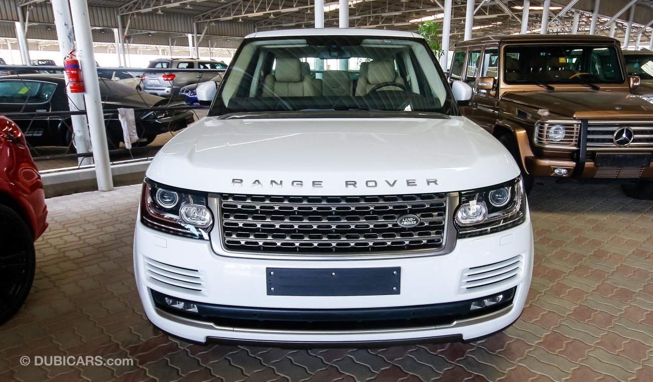 Land Rover Range Rover Vogue HSE With Supercharged Badge