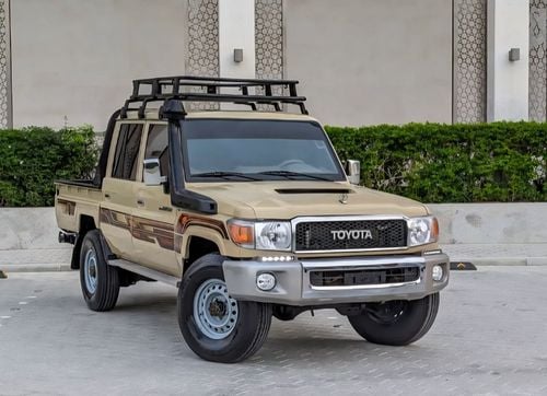 تويوتا لاند كروزر بيك آب LHD Standard Double Cabin 4.5L V8 1VD-FTV Diesel Engine 4WD Manual Gear 5 Seats 4 Doors