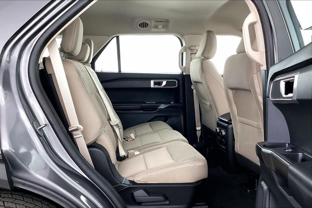 Ford Explorer 3.3 AUTO 4WD BASE CLTH | Guaranteed Warranty | 0 Down Payment