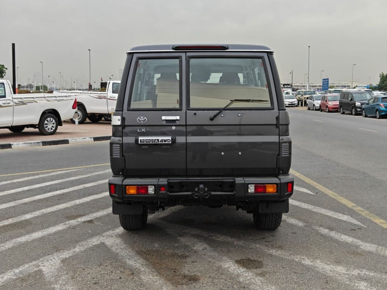 تويوتا لاند كروزر 70 2026 TOYOTA LC 76 2.8L DIESEL 4WD GCC SPEC