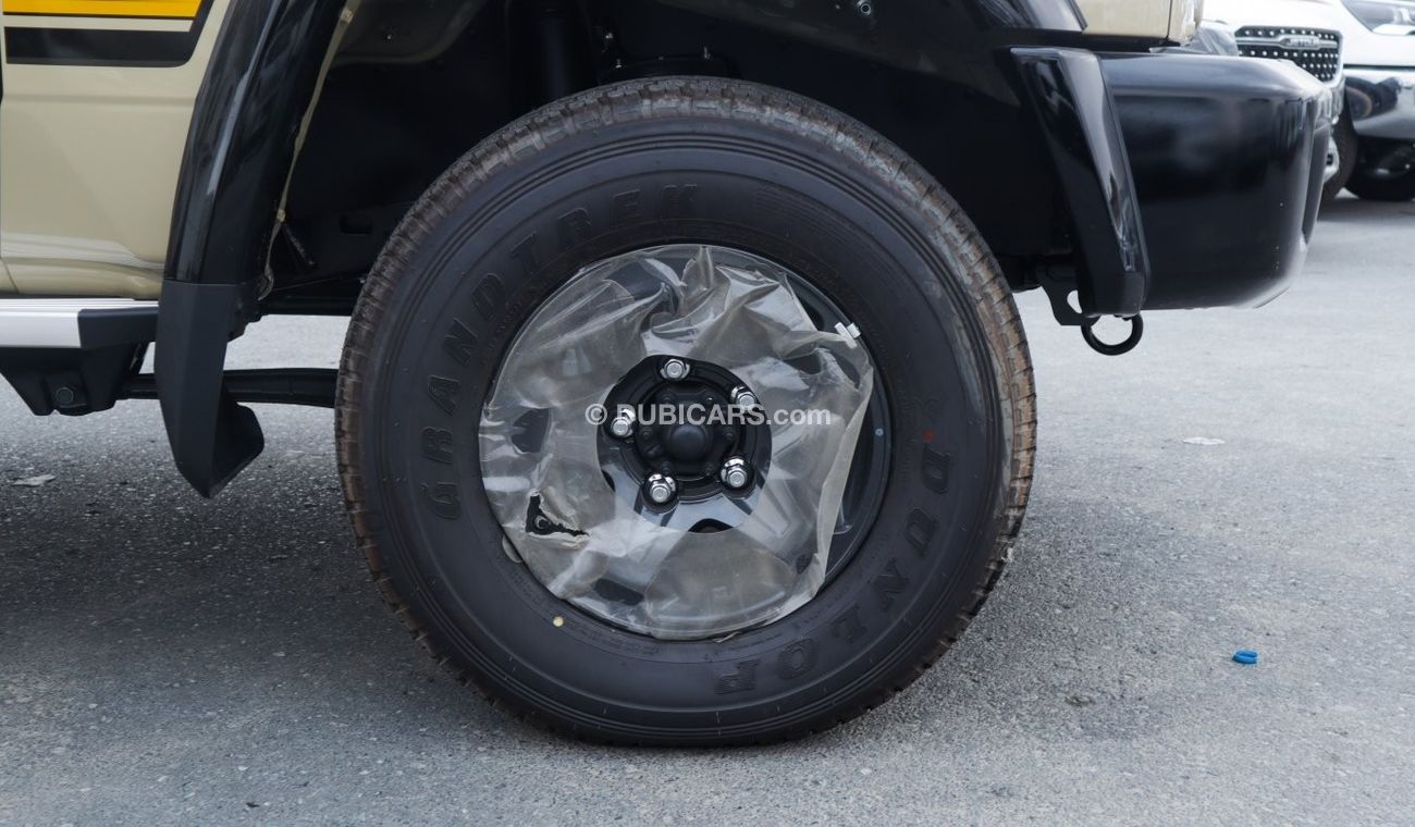 Toyota Land Cruiser Pick Up LX V6 4WD