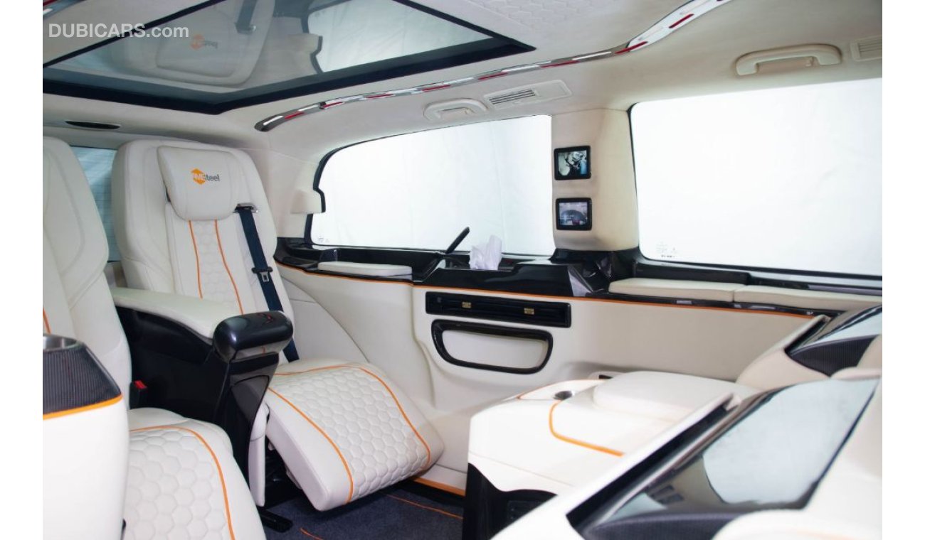 Mercedes-Benz V 250 Business Lounge Carbon Fiber Edition by Royal Customs
