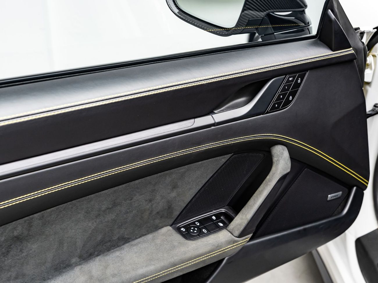 Porsche 911 Carrera GTS 3.0L (450 HP) Coupe